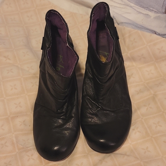 Blowfish Black Ankle Booties - Picture 2 of 4
